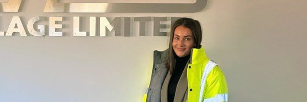 Jilly Visits McMurrays Haulage