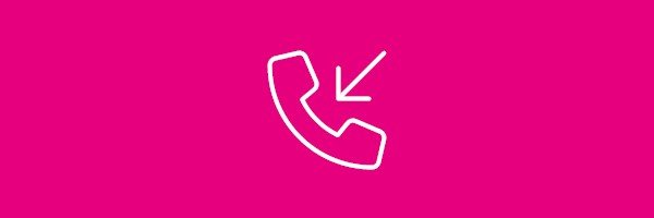 Call back icon on a dark pink background